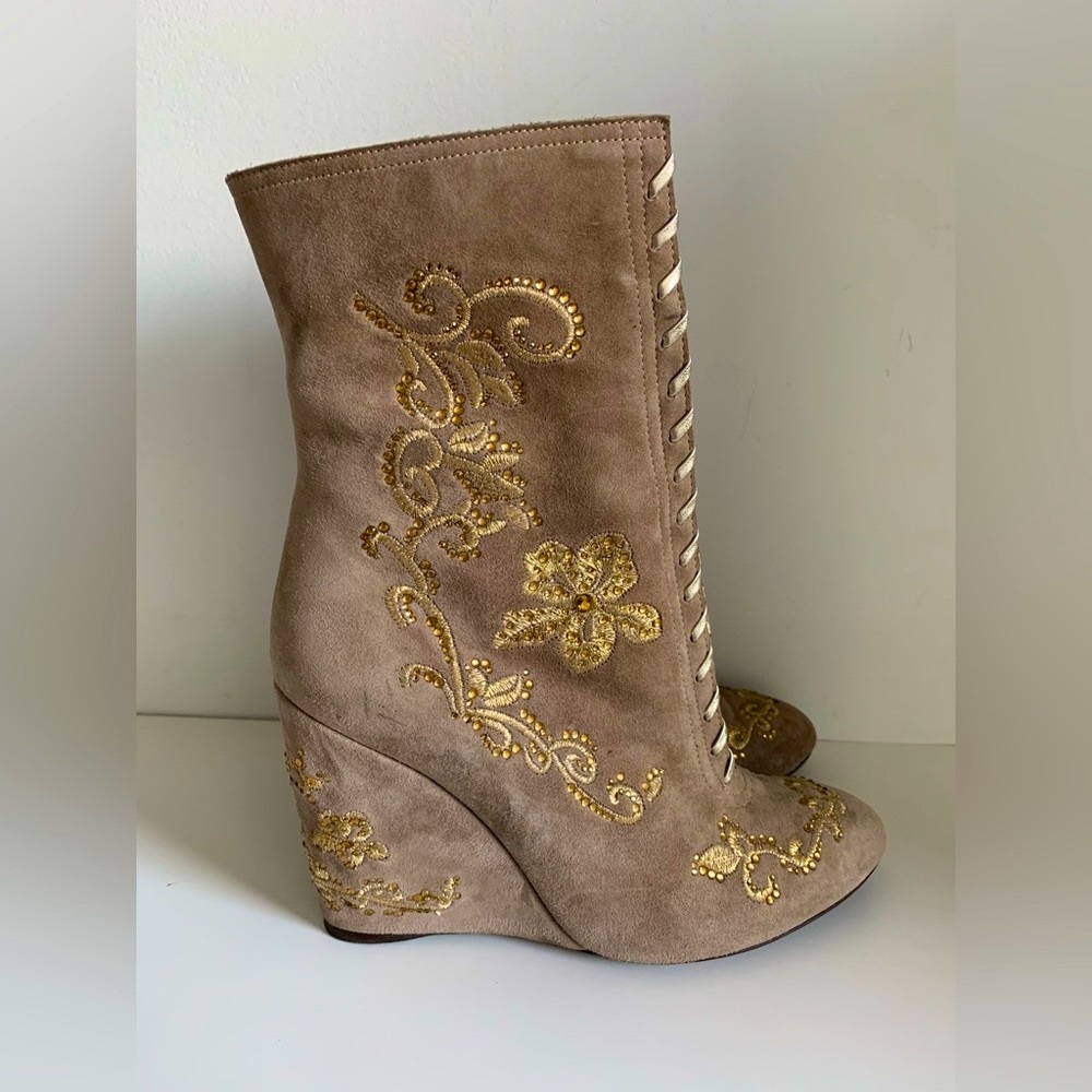 Beige Suede Leather Boots Made in Italy